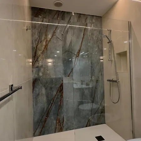 בית הארחה Quirinale 56 4*